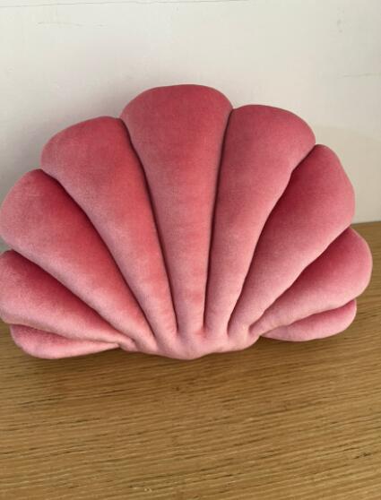 Velvet Shell Pillow